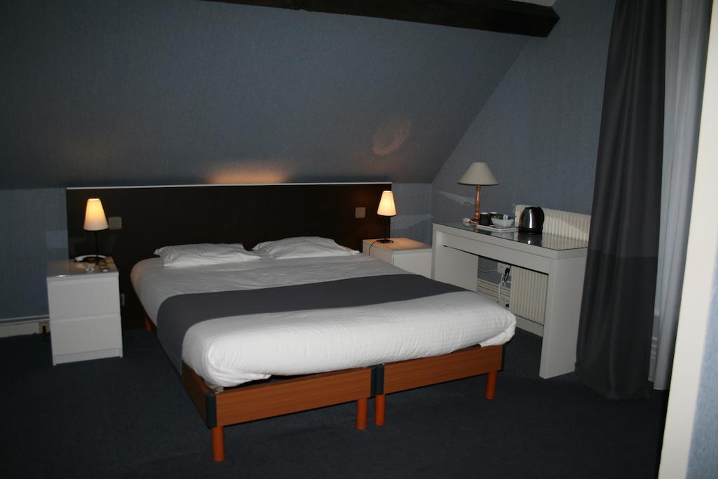 Le Troncais Hotel Saint-Bonnet-Troncais Bilik gambar