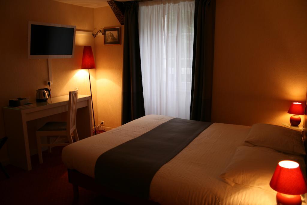 Le Troncais Hotel Saint-Bonnet-Troncais Bilik gambar